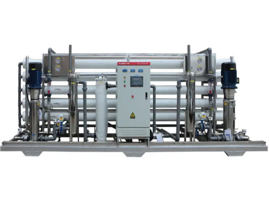 قیمت خوب 150-300 پی سی فشار درجه بندی RO سیستم آب شور با Ultrafiltration / Media Filter قبل از درمان آنلاین